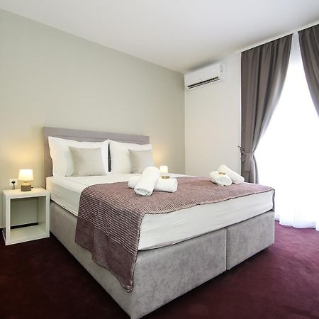 Maxim Rooms & Apartments Сплит Экстерьер фото
