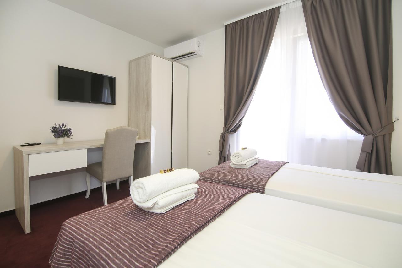 Maxim Rooms & Apartments Сплит Экстерьер фото