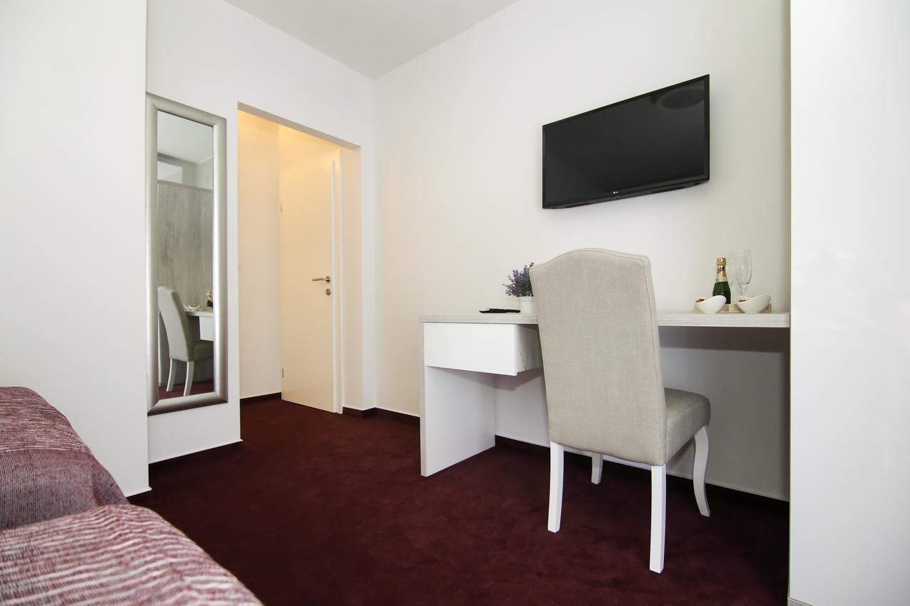 Maxim Rooms & Apartments Сплит Экстерьер фото